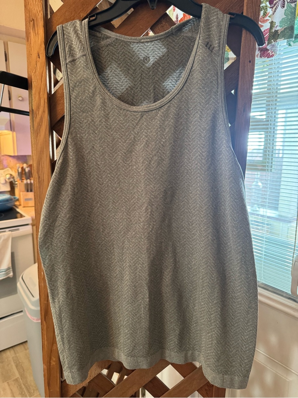 lululemon athletica Gray Herringbone Tank Top